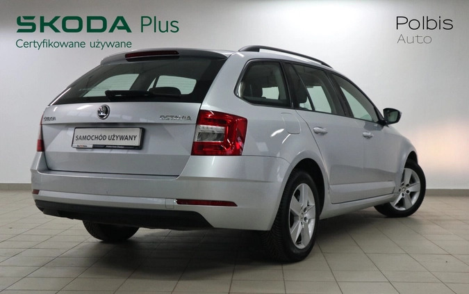 Skoda Octavia cena 49900 przebieg: 122986, rok produkcji 2018 z Olsztyn małe 154